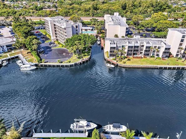 21 Royal Palm Way #3030