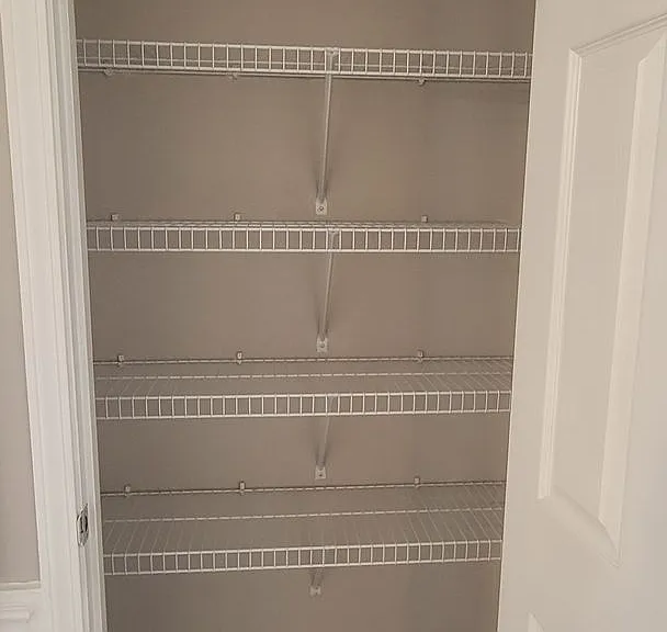 194 Romie Dr — Photo 10