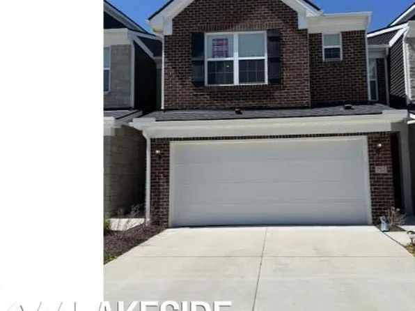 753 Hummingbird Dr, Rochester Hills, MI 48307