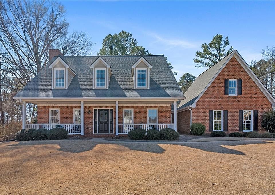 1st image of 950 Mountain Brook Ln NW