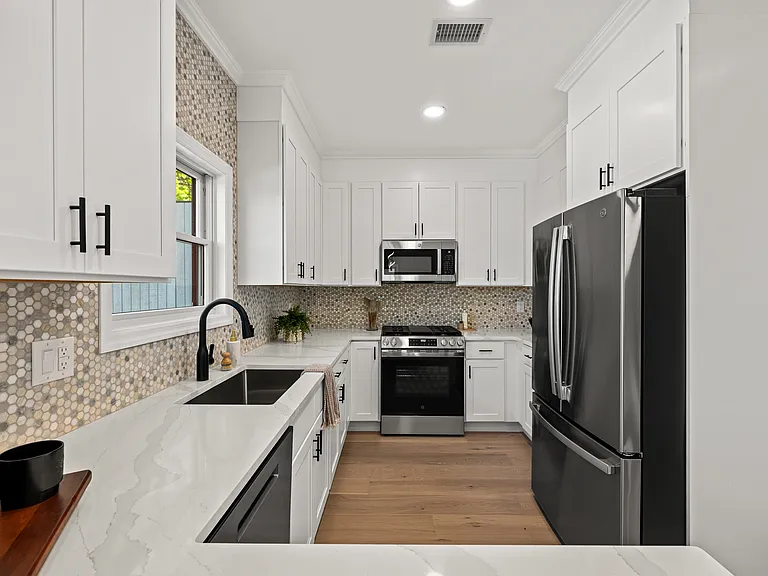 432 Jefferson St #2 — Photo 12