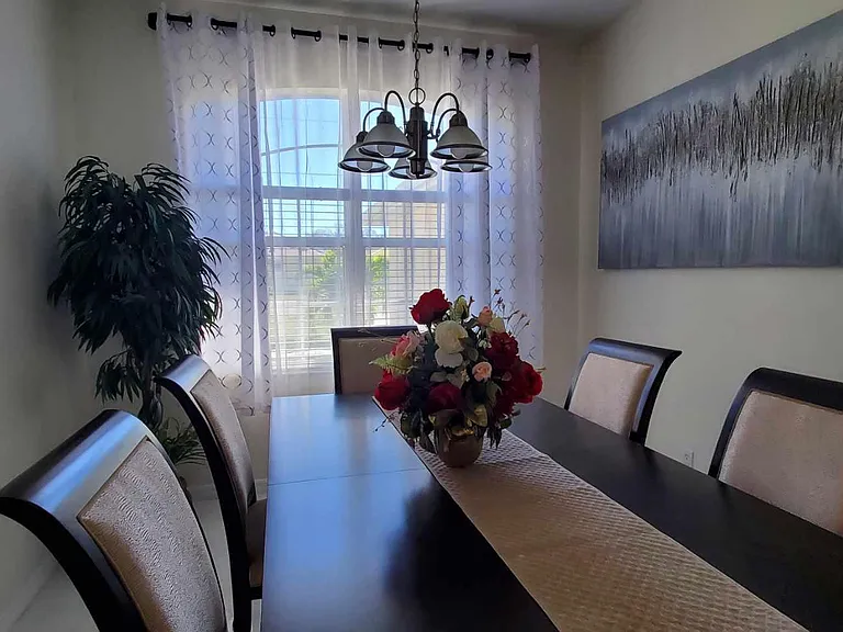 2323 Pan American Blvd — Photo 38