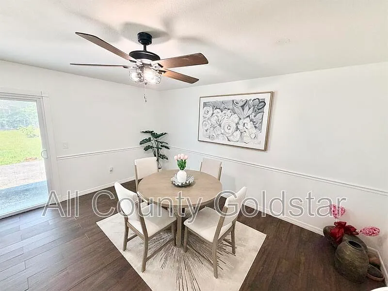 2 bed, 2.0 bath, 900 sqft, $1,595 — Photo 4