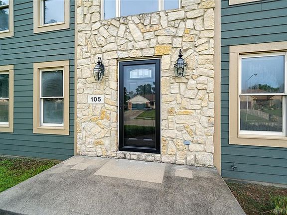 3rd image of 105 Ethelrob Cir