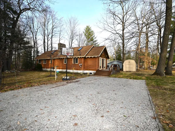 200 Oakwood Ave, Prudenville, MI 48651