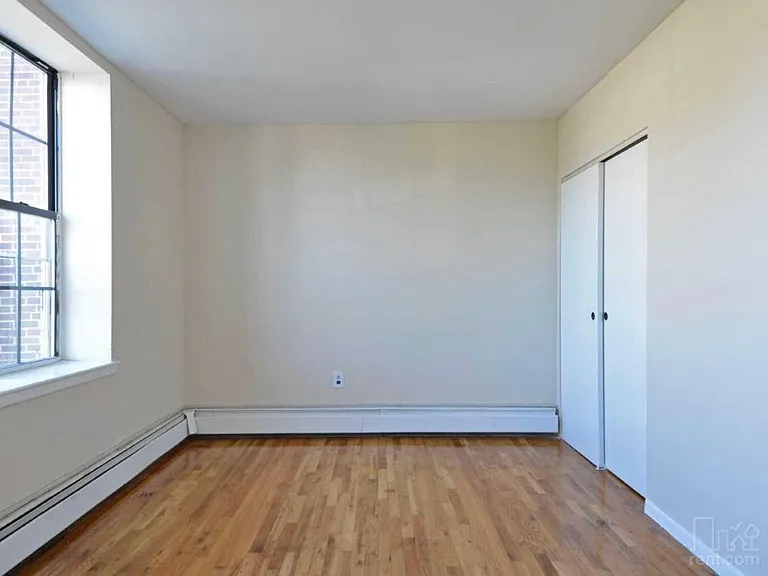 10 Osborne Ter #5K — Photo 4