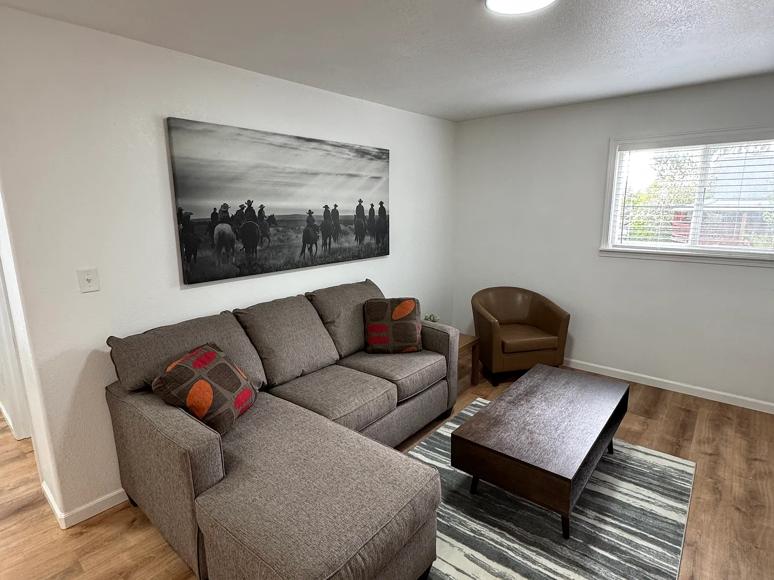 1 bed, 600 sqft, $1,000 — Photo 2