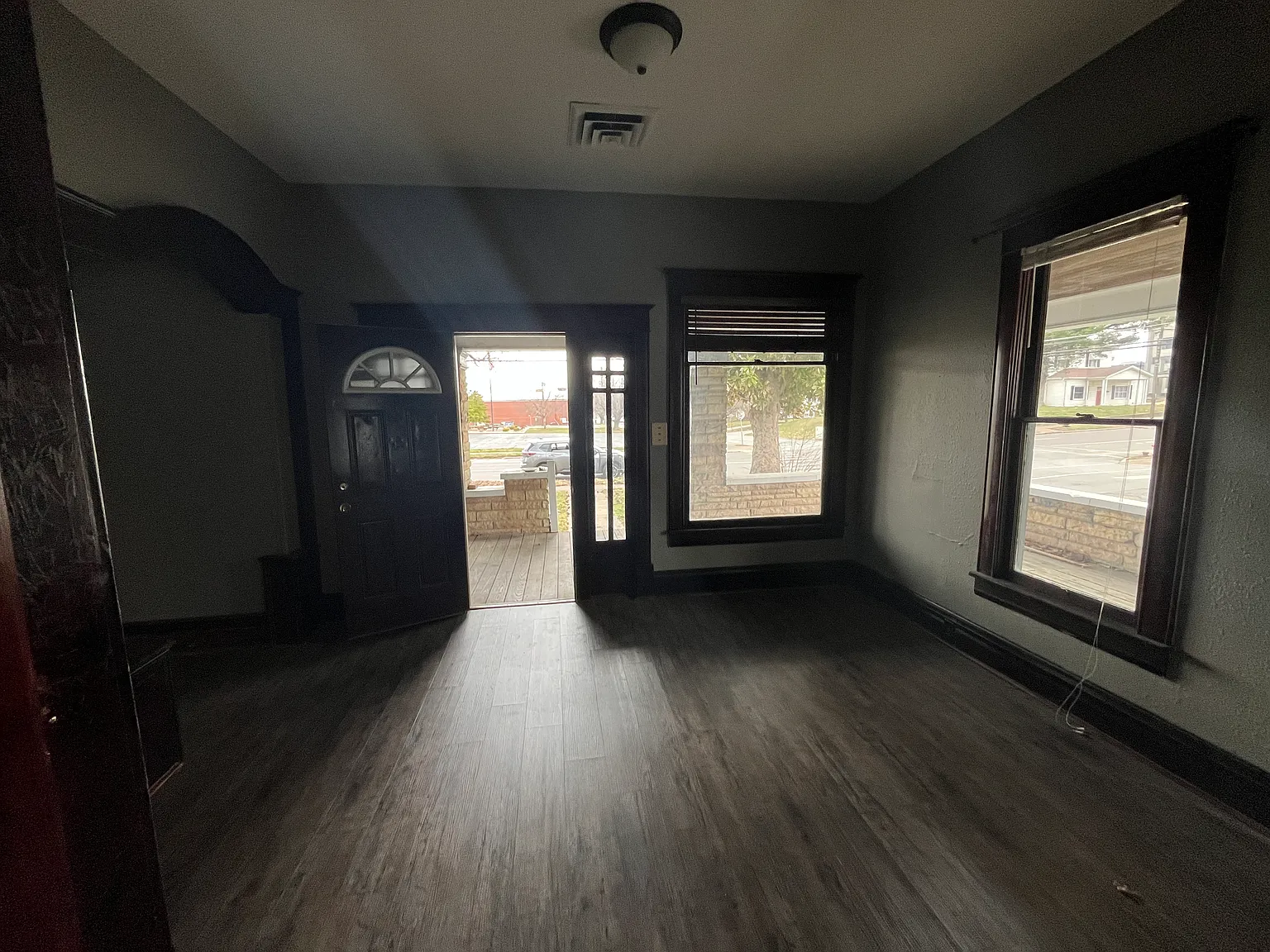 408 S University Ave — Photo 4