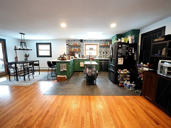 4th image of 17 Walbridge Rd