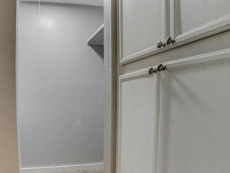 42nd West Apartments — Photo 9