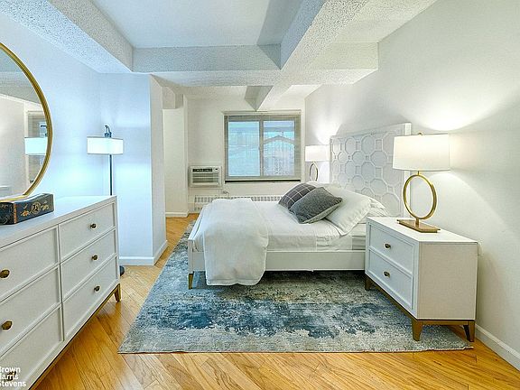 5th image of 148 W 23rd St APT 1G