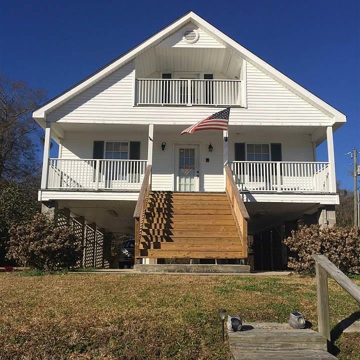 1st image of 45236 Marina Dr