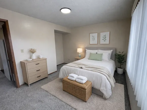 1125 Dixon Dr, 1125 Dixon Dr APT 6, Waterloo, IA 50701