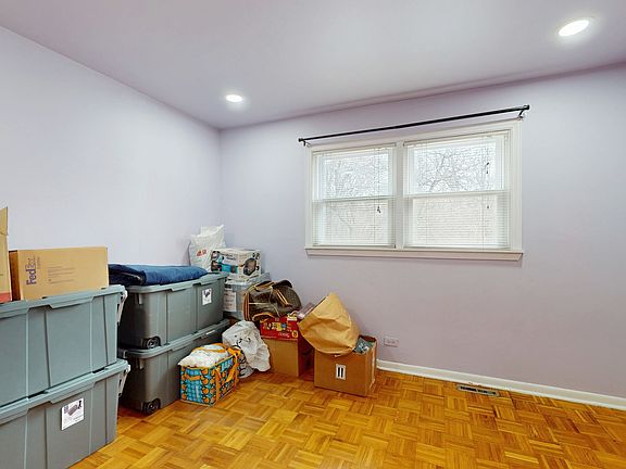 5th image of 7809 N Nordica Ave #7809