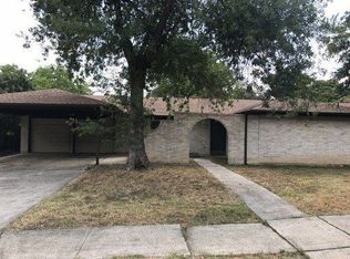 6115 Forest Wood St, San Antonio, TX 78240