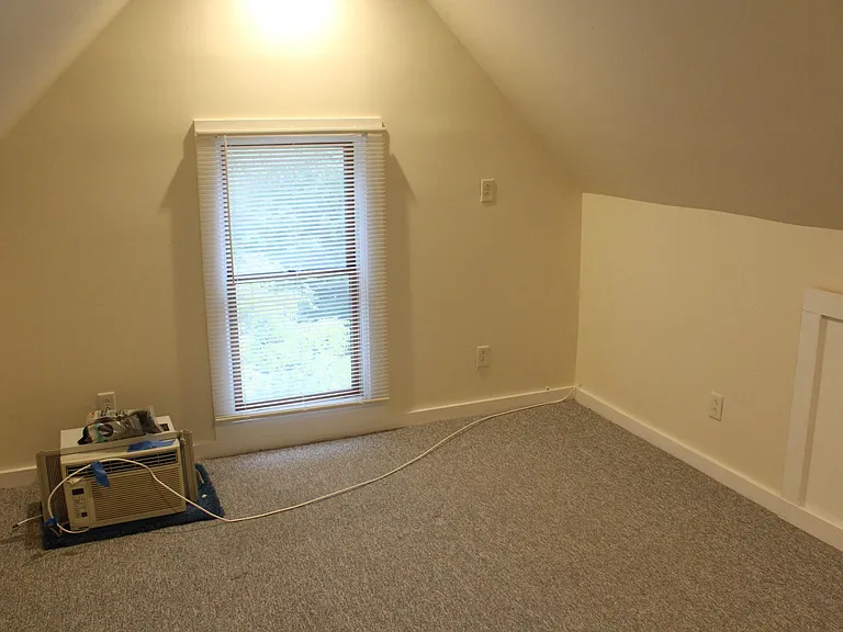 350 Caroline St #2 — Photo 5