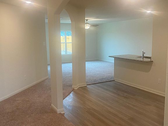 3rd image of 15263 Snowdrop Field Dr