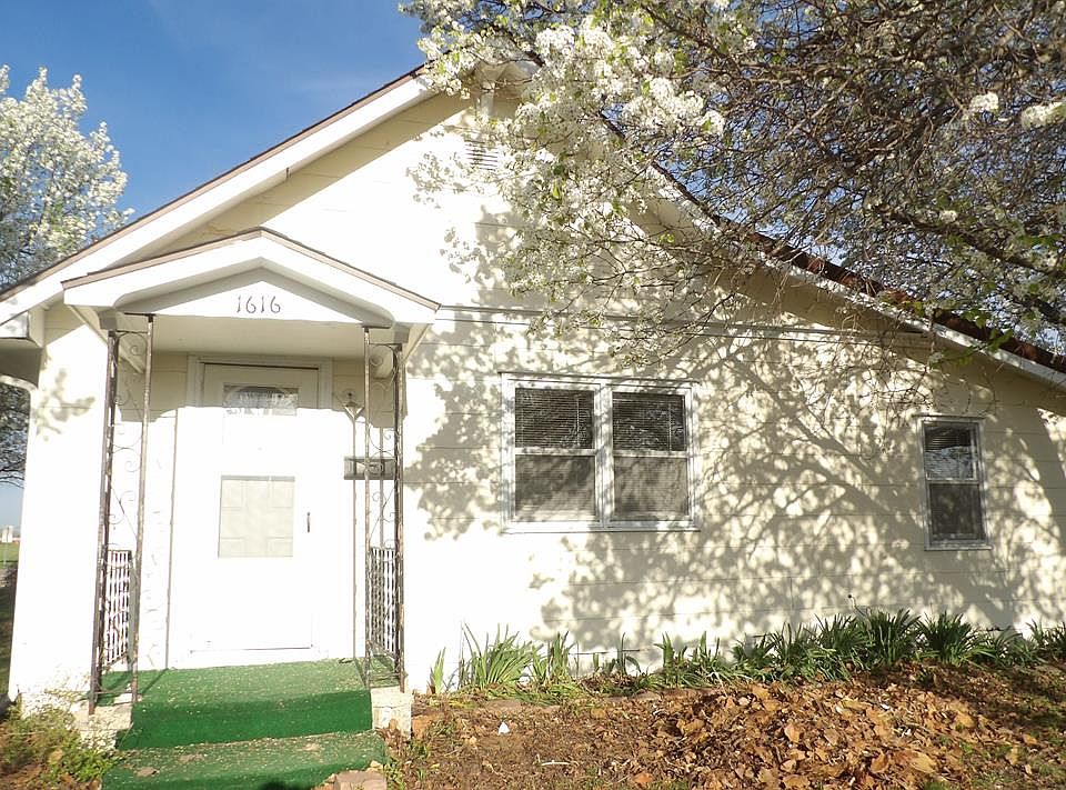 1st image of 1616 W Potter Ave