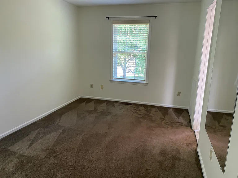 1 Aster Way — Photo 37