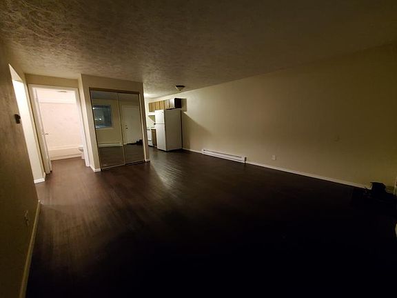 3rd image of 2915 N Mayfair St #4