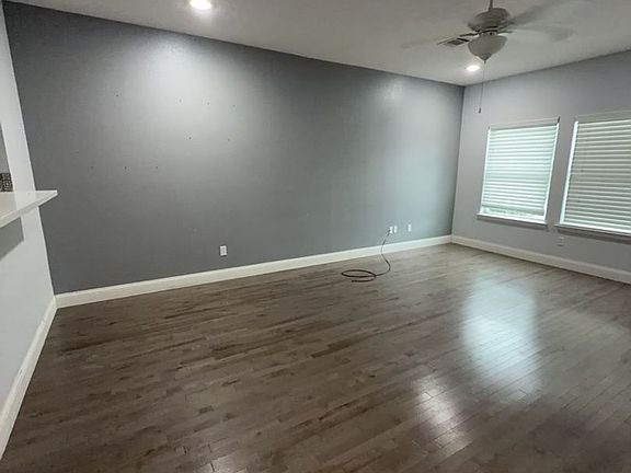 5th image of 1828 Fletcher St