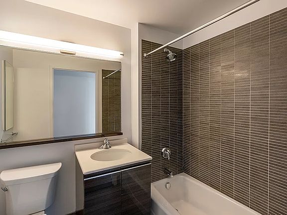 3rd image of 66 Rockwell Pl APT 26E