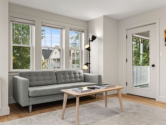 5th image of 88 Wales St #3