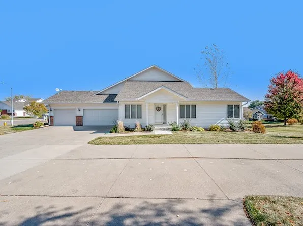 5015 Cleburne Ct, Pleasant Hill, IA 50327