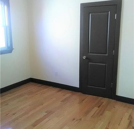4th image of 1846 Bouvier St #A