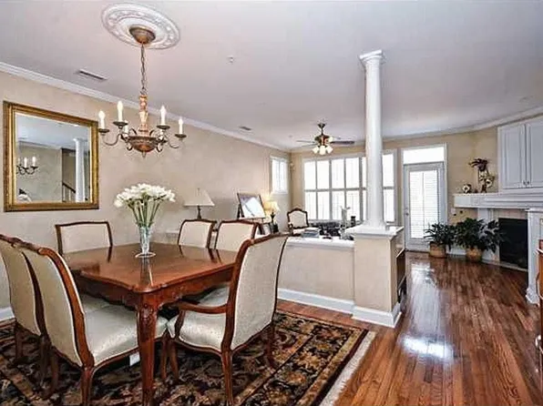 216 S Cedar St, Charlotte, NC 28202