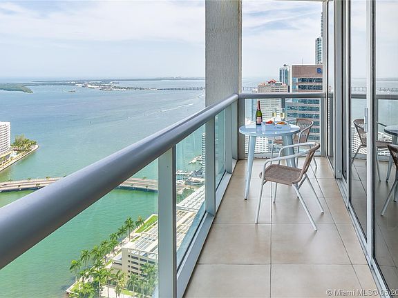 5th image of 485 Brickell Ave APT 4210