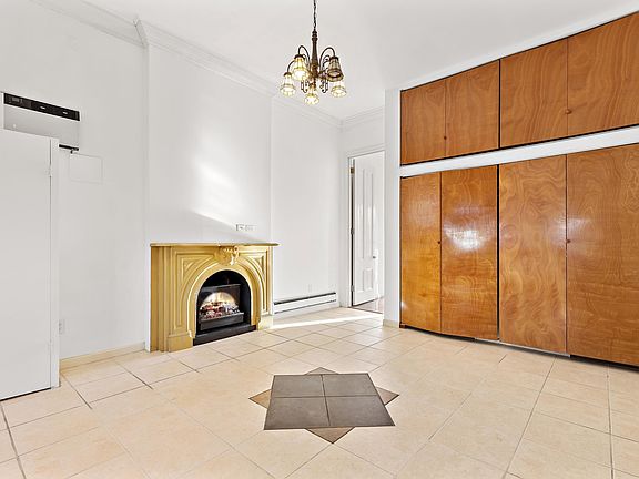 4th image of 111 Chestnut Ave