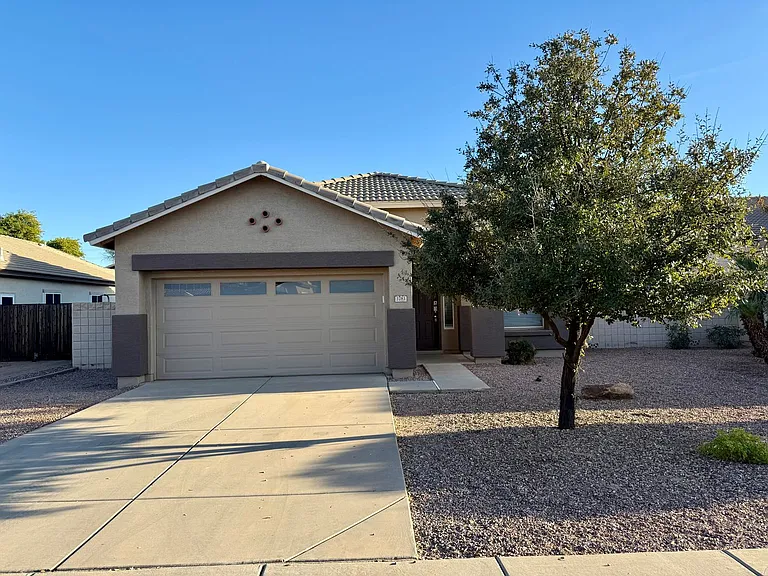 3783 E Woodside Way — Photo 1