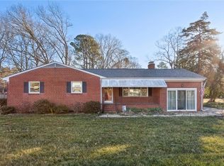 302 Wythe Creek Rd, Poquoson, VA 23662