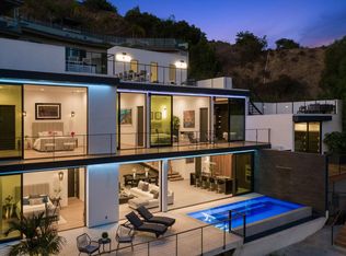6408 Weidlake Dr, Los Angeles, CA 90068