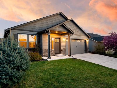 2426 NW Hemlock Way, Redmond, OR, 97756