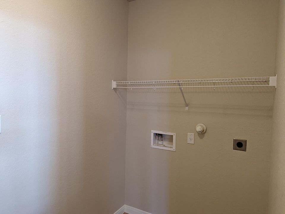 1st image of 9015 Holland Park
