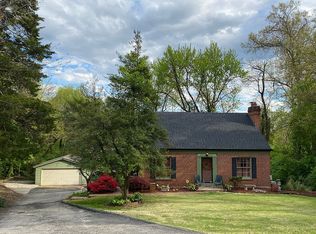 742 Hudson Rd, Saint Louis, MO 63135