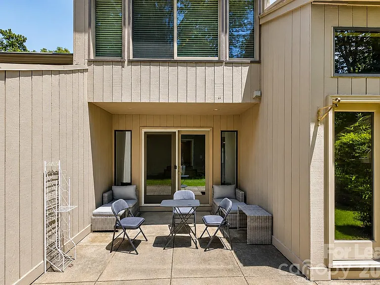 185 Riverview Ter — Photo 23