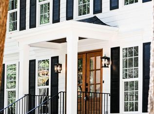 108 Countryside Ln, Cary, NC 27518