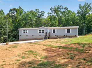 215 Wells Cir, Townville, SC 29689