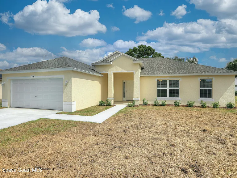 743 Breakwater Ter — Photo 4