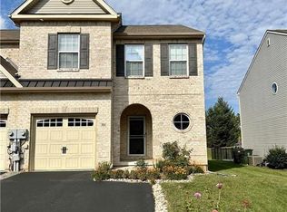 306 Milkweed Dr, Allentown, PA 18104