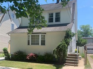 654 Westminster Rd, North Baldwin, NY 11510