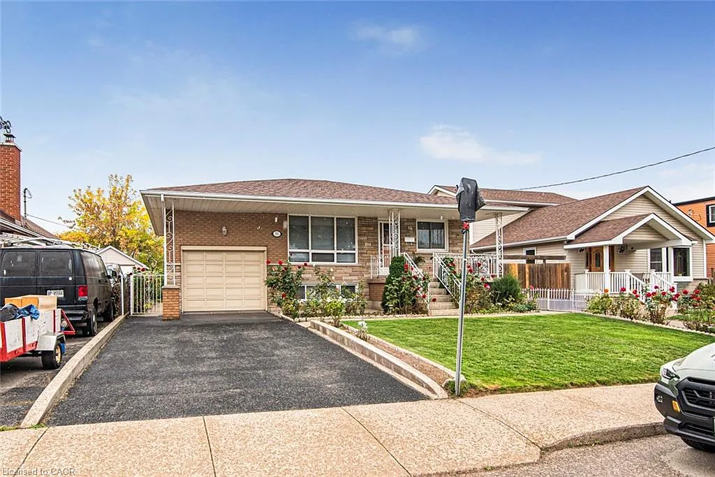 31 Adair Ave N photo 1