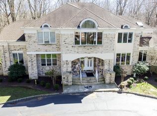 2 Precedent Pl, Manalapan, NJ 07726