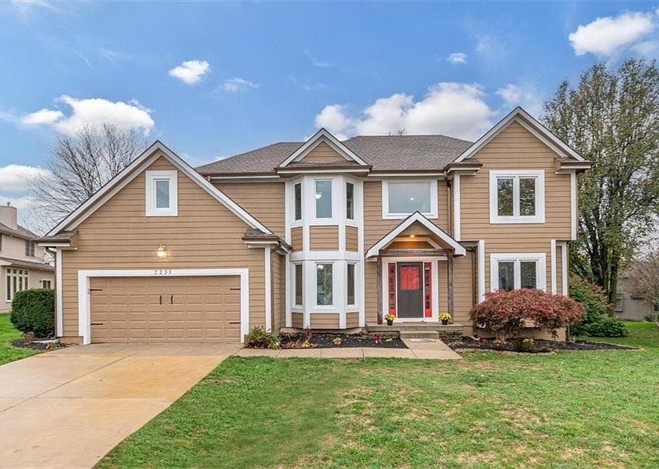 1st image of 2233 SW Walden Dr