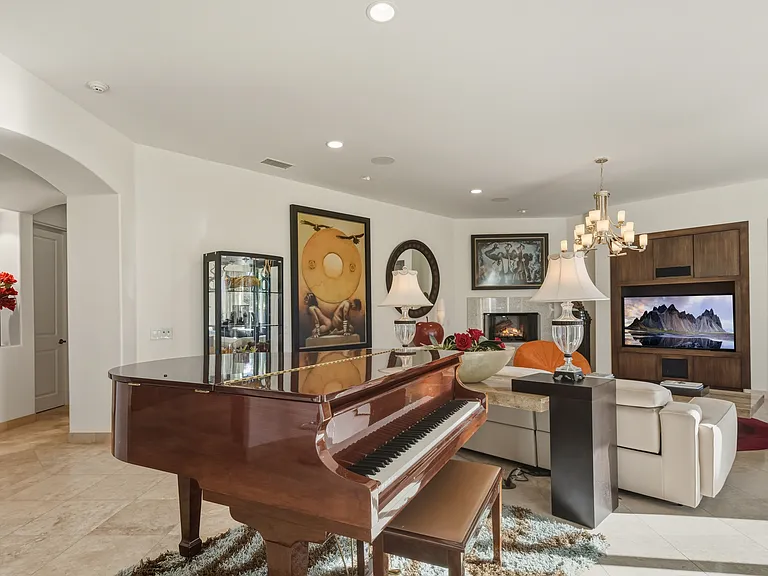 45737 Club Dr — Photo 17