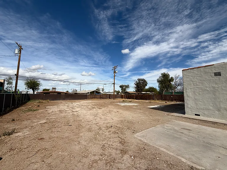 1434 W Euclid Ave — Photo 25