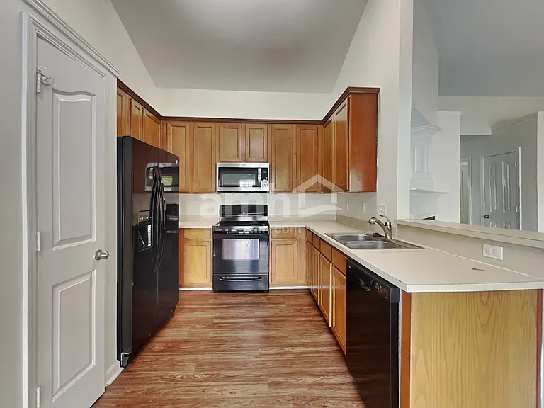 32 Riverbed Dr — Photo 3